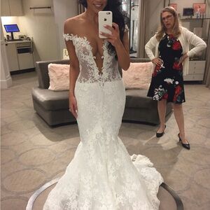 Ines DiSanto Hayden Wedding dress